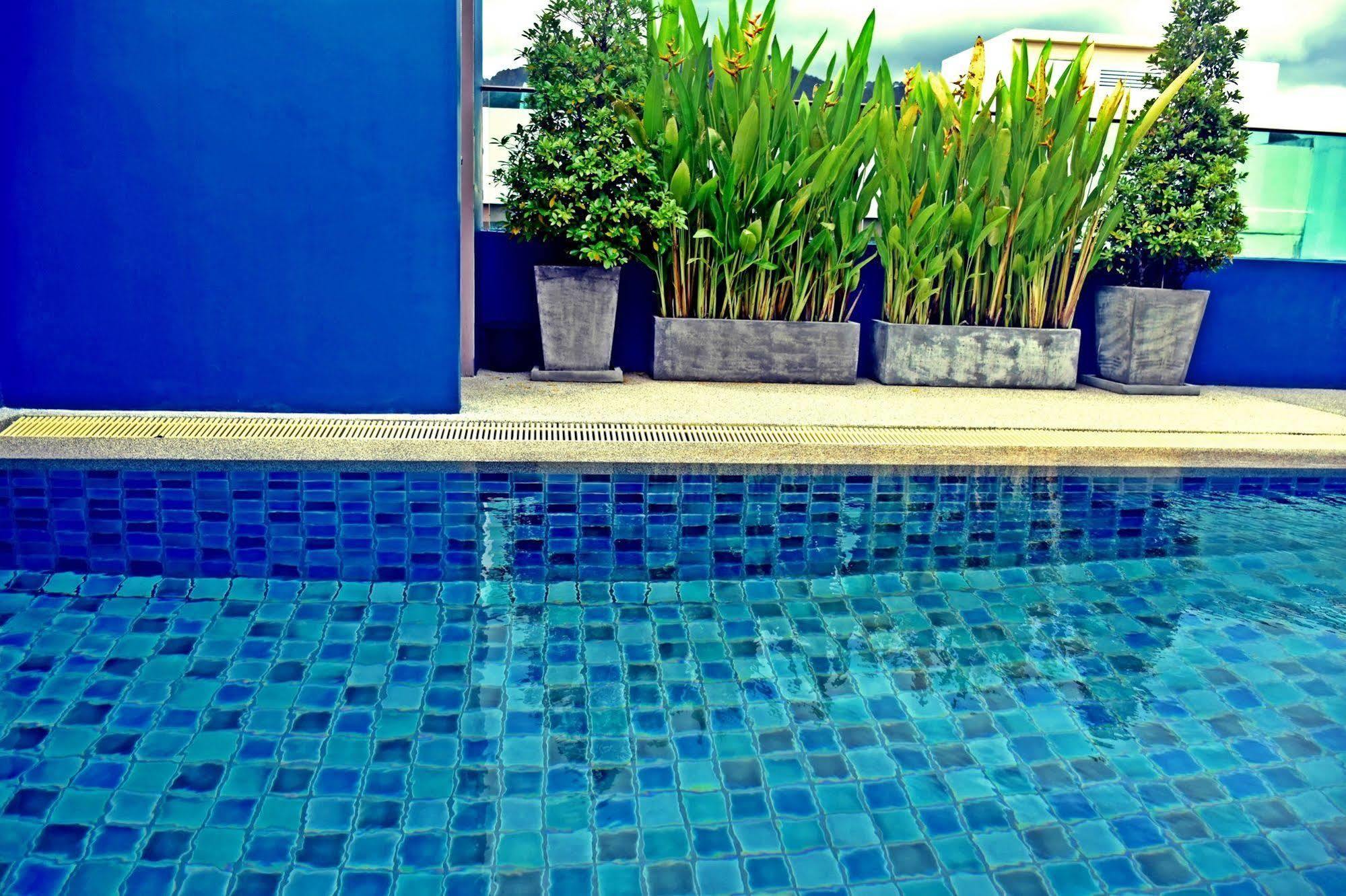 Ocean And Ole Patong Hotel Exterior photo